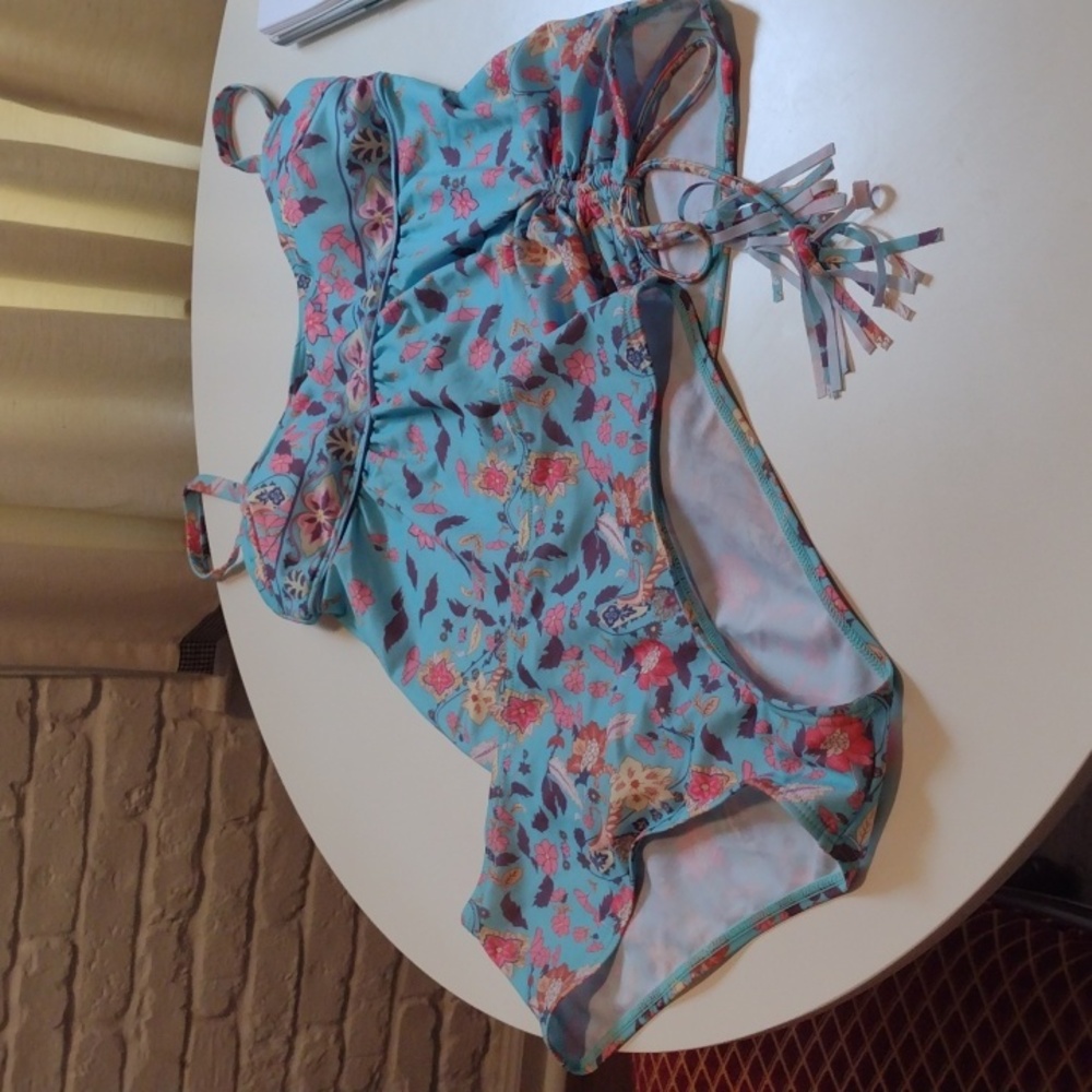 NWT NEW Blue Boho Tankini Size Medium